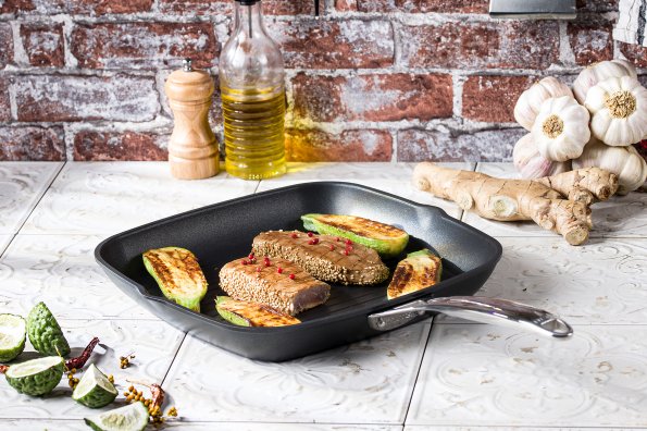 Tataki de thon au sésame et citron vert