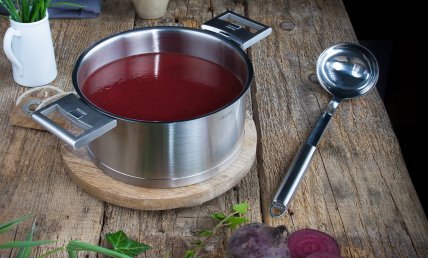 Velouté de betteraves chaudes et pommes de terre